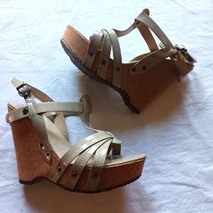 Y2K nude beige wedge cork heels. Size 8.5